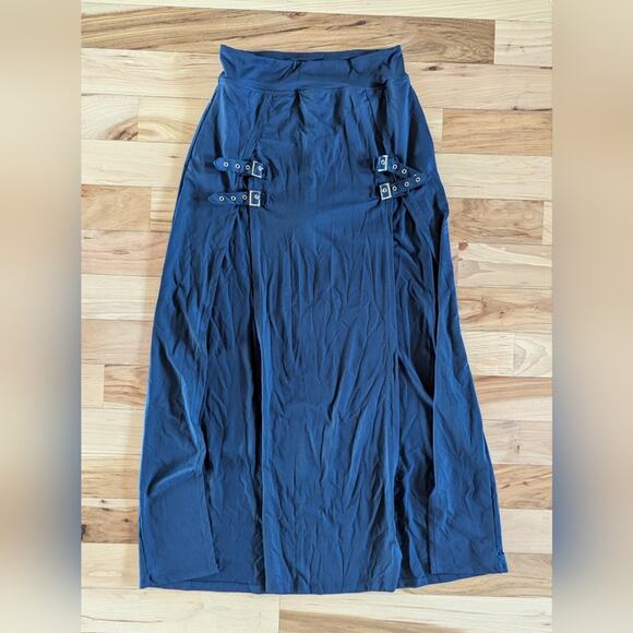 NWT Halara Buckle Skirt Size Small - Picture 2 of 6